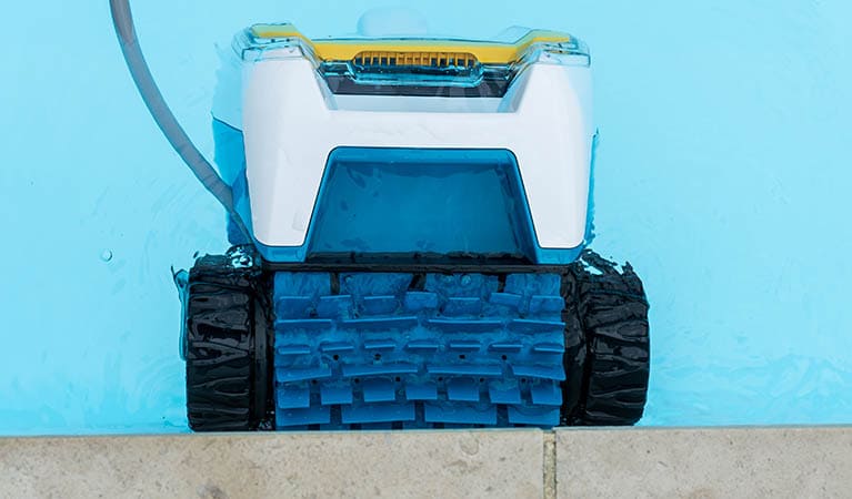 Choisir un robot électrique de piscine ou hydraulique ?-2
